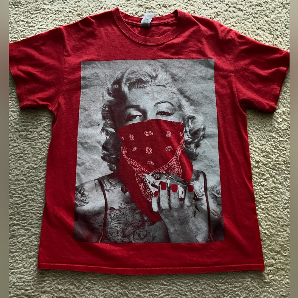 gildan marilyn monroe shirt